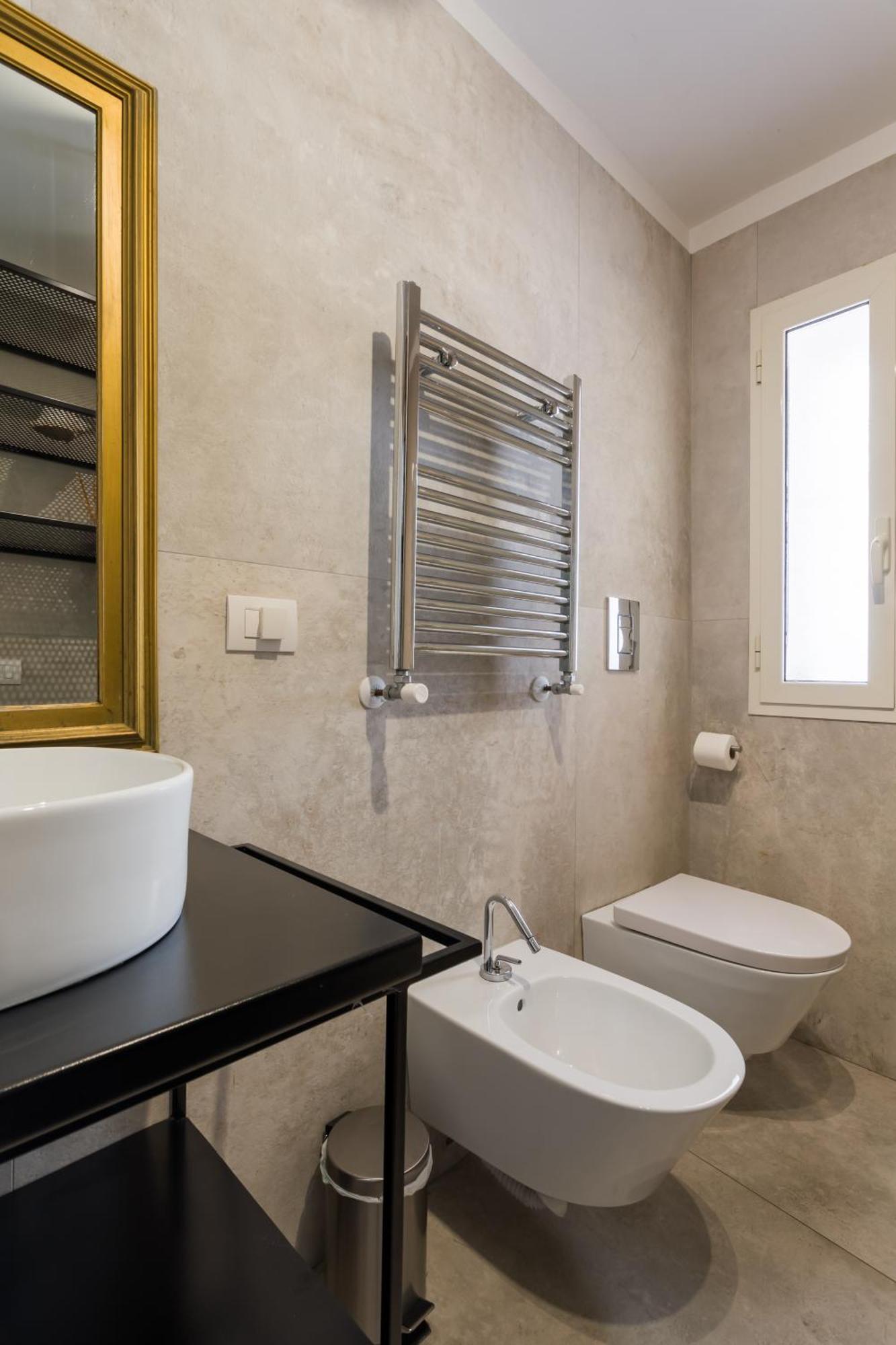 Casa Dei Mille A Chiaia